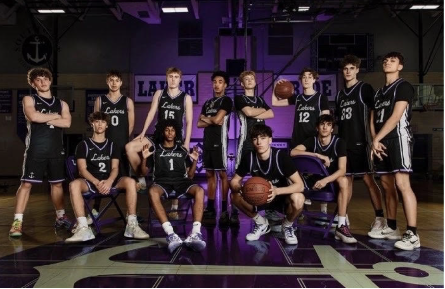 The boys varsity basketball team